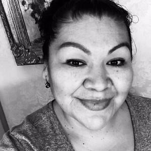 Meet your Posher, Yolinda